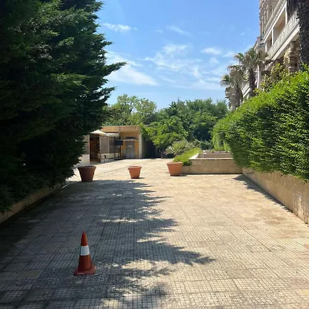 Апартаменти Argisht Palace 2-bedroom With Parking *