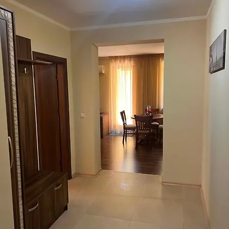 Argisht Palace 2-bedroom With Parking Lejlighed *