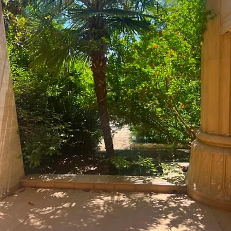 Argisht Palace 2-bedroom With Parking Апартаменти *