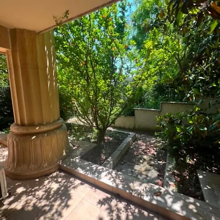Argisht Palace 2-bedroom With Parking Lejlighed